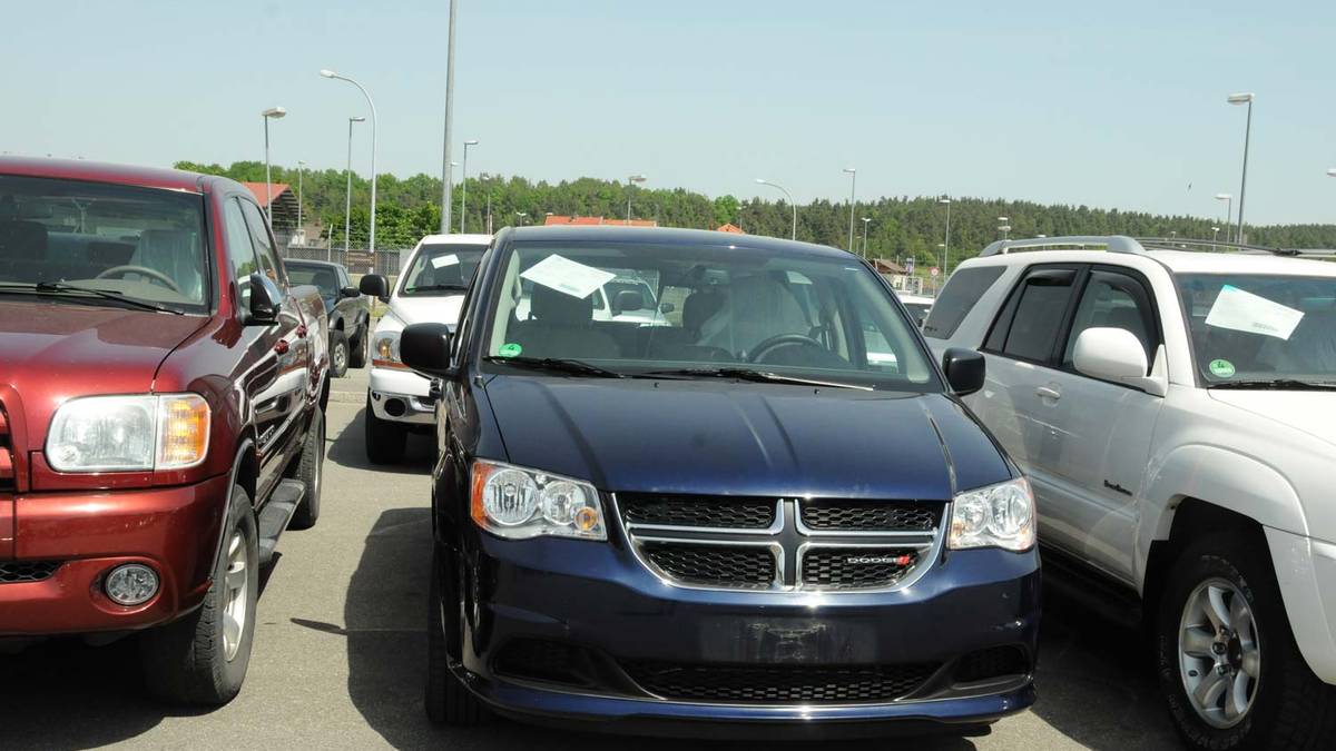Hundreds of Troop-Owned Vehicles Possibly Damaged in Cargo Ship Fire
