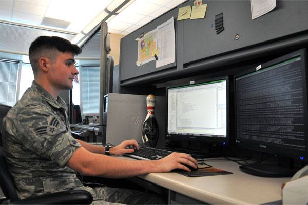 These Tech Companies Will Hire More Than 110,000 Veterans