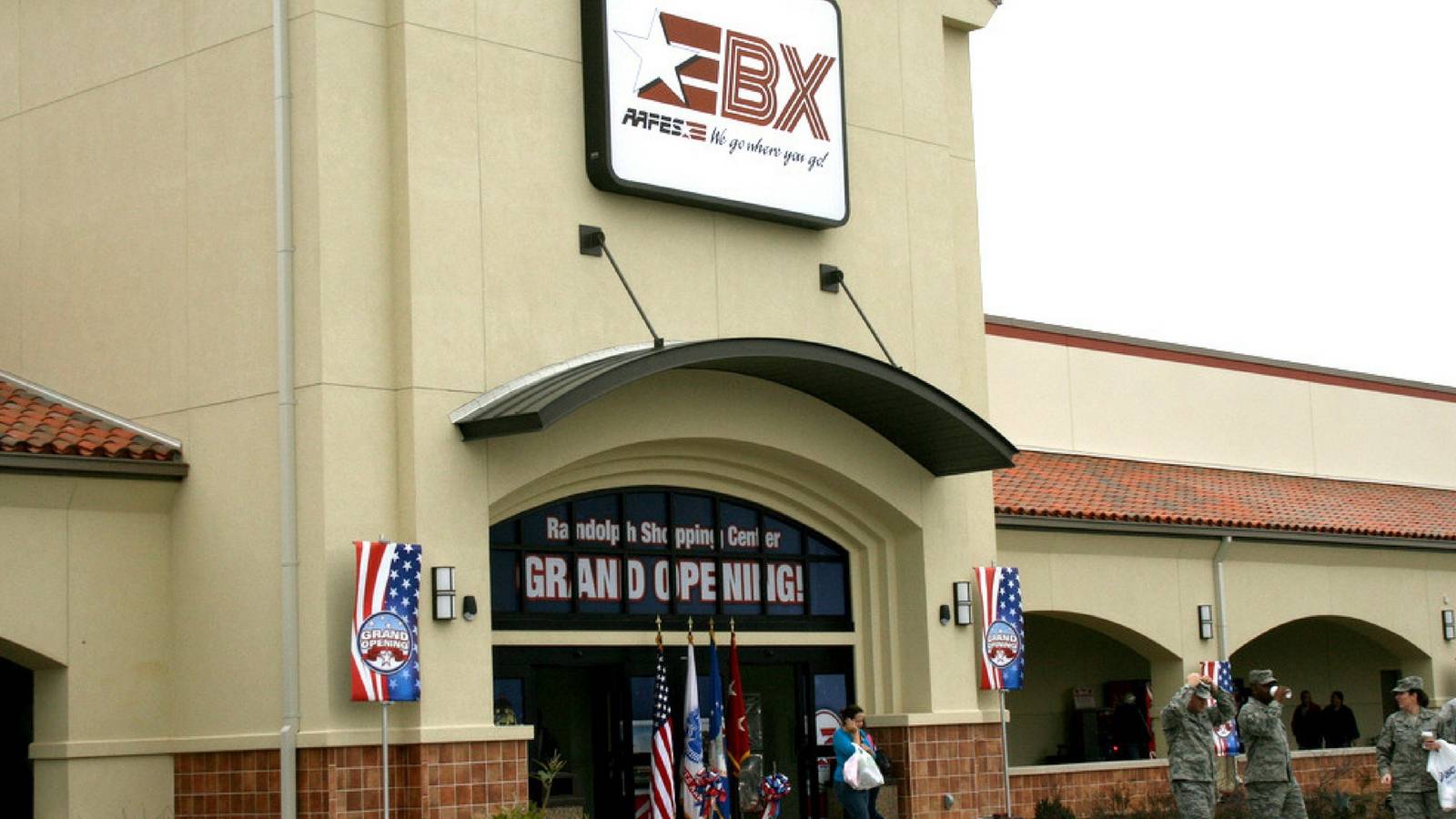 Cash-Back Options Return to AAFES Registers