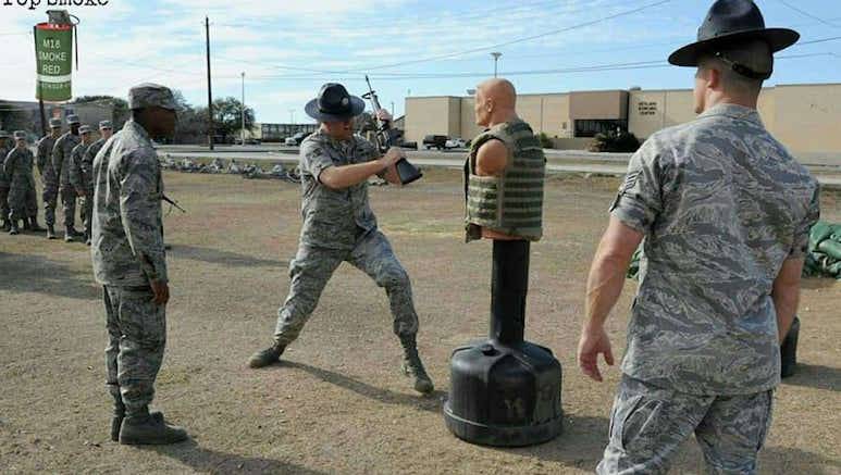 The 13 Funniest Military Memes of the Week 3/15/17